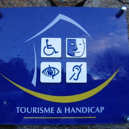 La Ferme Des Genets Bed and Breakfast Medeyrolles Zewnętrze zdjęcie