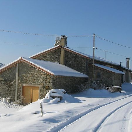 La Ferme Des Genets Bed and Breakfast Medeyrolles Zewnętrze zdjęcie