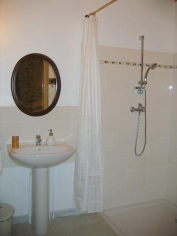 La Ferme Des Genets Bed and Breakfast Medeyrolles Zewnętrze zdjęcie